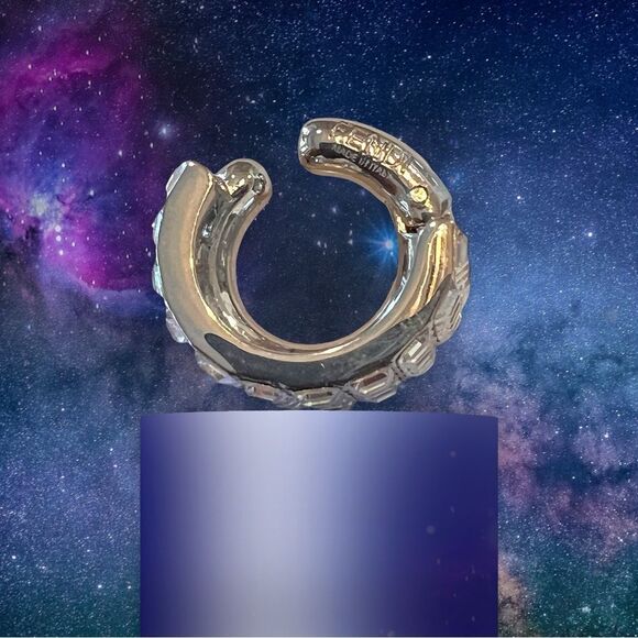 Elegant FENDI Silver Crystal Ear Cuff - Picture 6 of 7